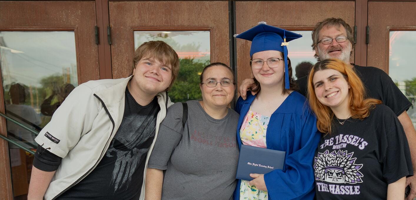 Graduated student with her family